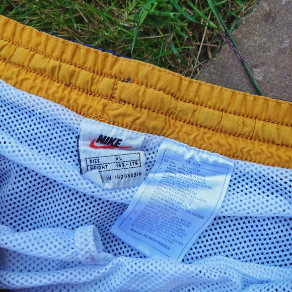Nike Summer Swim Shorts - Vintage Nike - Size Large - Yellow Blue - Picture 3 of 3